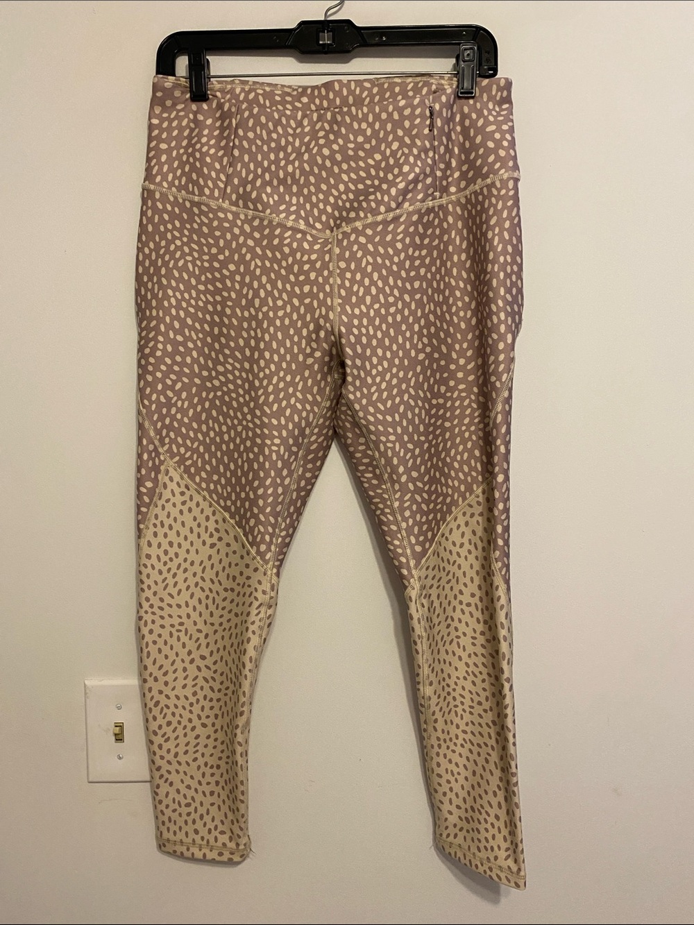 High-Waist Two-Tone Spot Print Leggings - Mauve & Cream